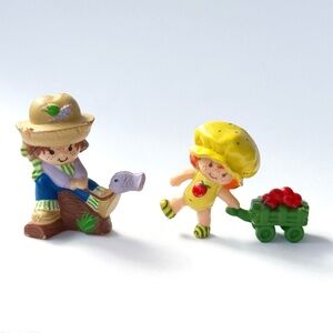 Vintage Strawberry Shortcake Huckleberry Pie Apple Dumpling PVC Figures 1980s